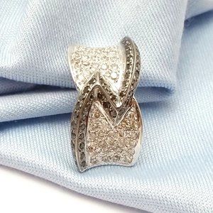 Elegant 18K Karat Solid White Gold Designer Charm Pendant With Diamonds